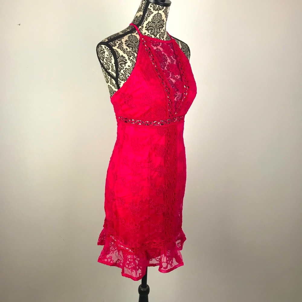 Women’s VENUS Lace Dress, Small